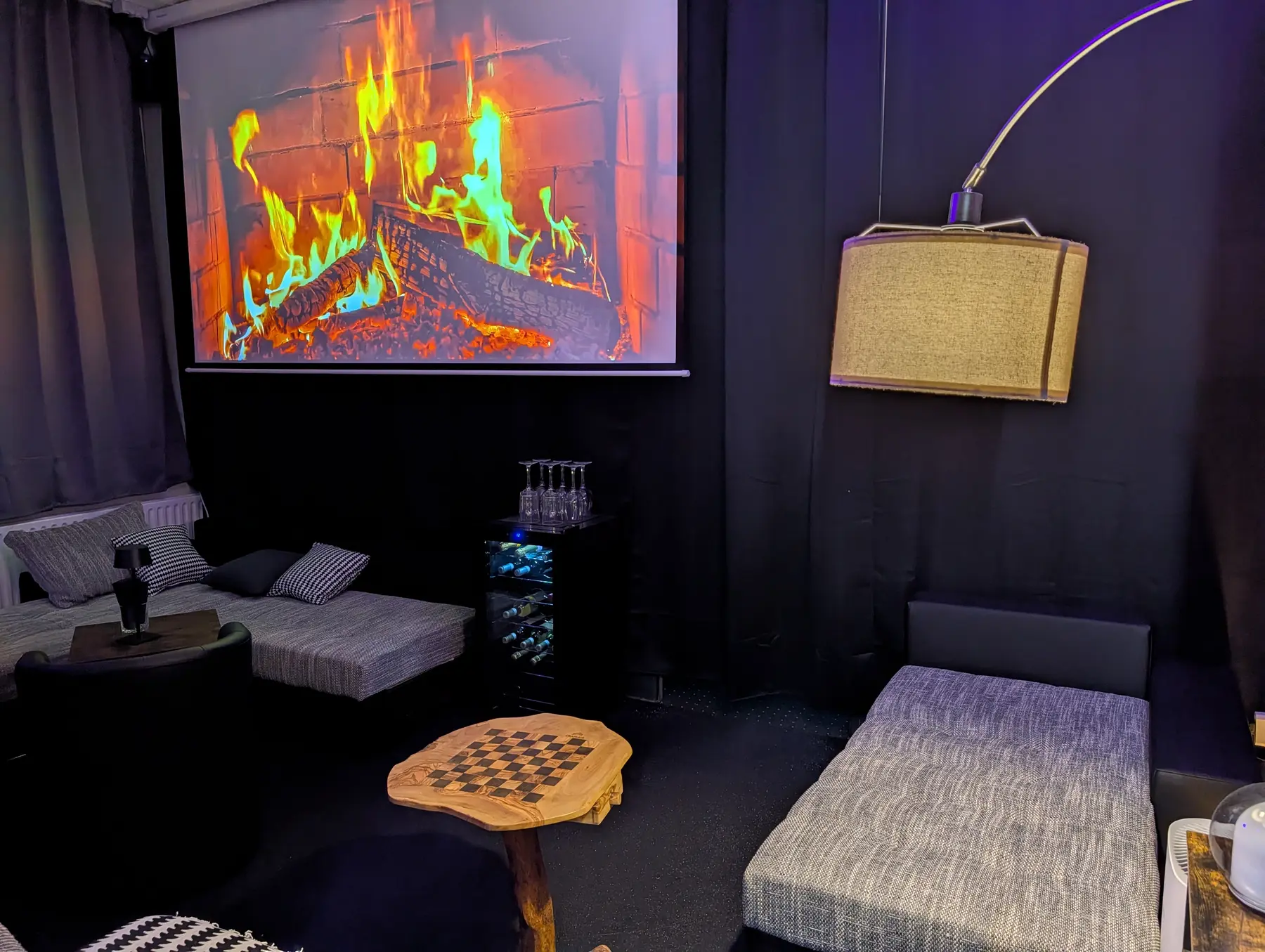 NO.10 Cinema Lounge
